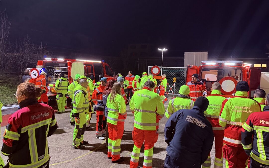 Zwischen Norm und Notfall: Wie Blaulichtorganisationen Einsatzstellen richtig absichern