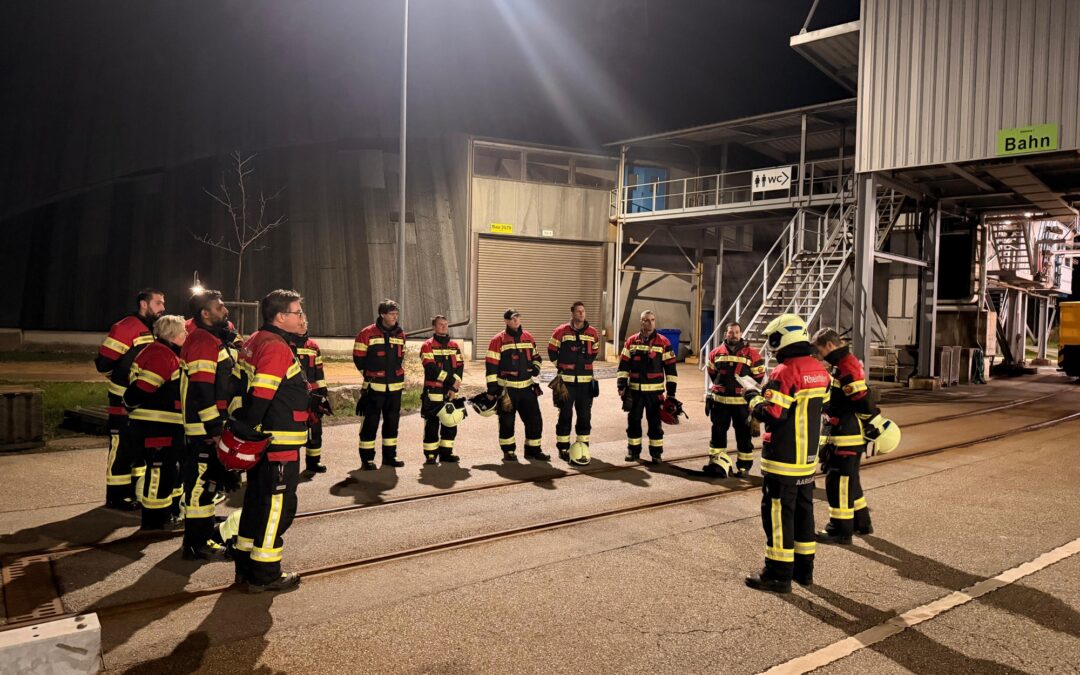 Gesamtfeuerwehrübung in der Rhein Saline